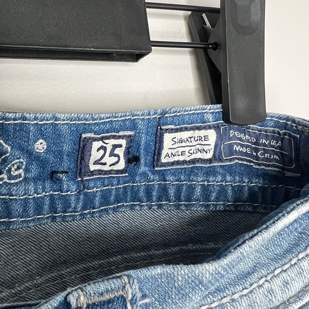 MISS ME Signature Ankle Skinny Jeans. Size 25. 7” rise. Distressed look. - Picture 5 of 8